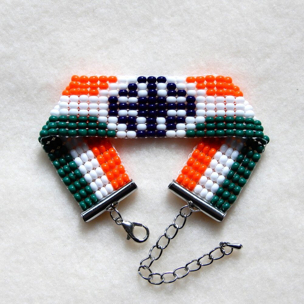 India Indian flag bead bracelet, handmade, adjustable length, seed beads